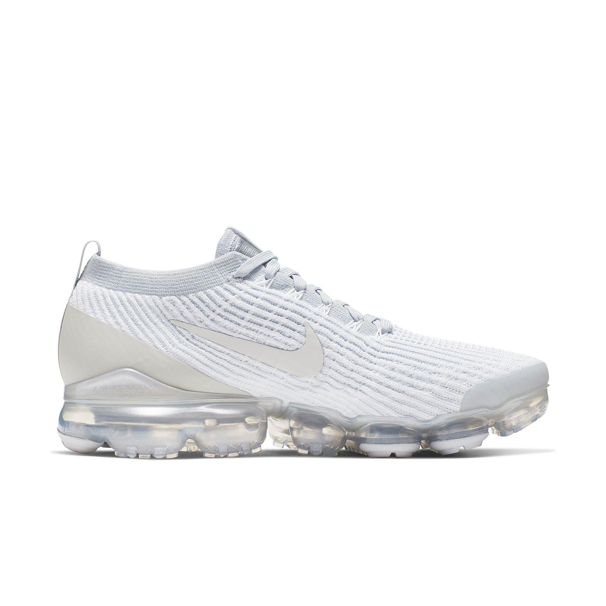 White nike sale vapormax men